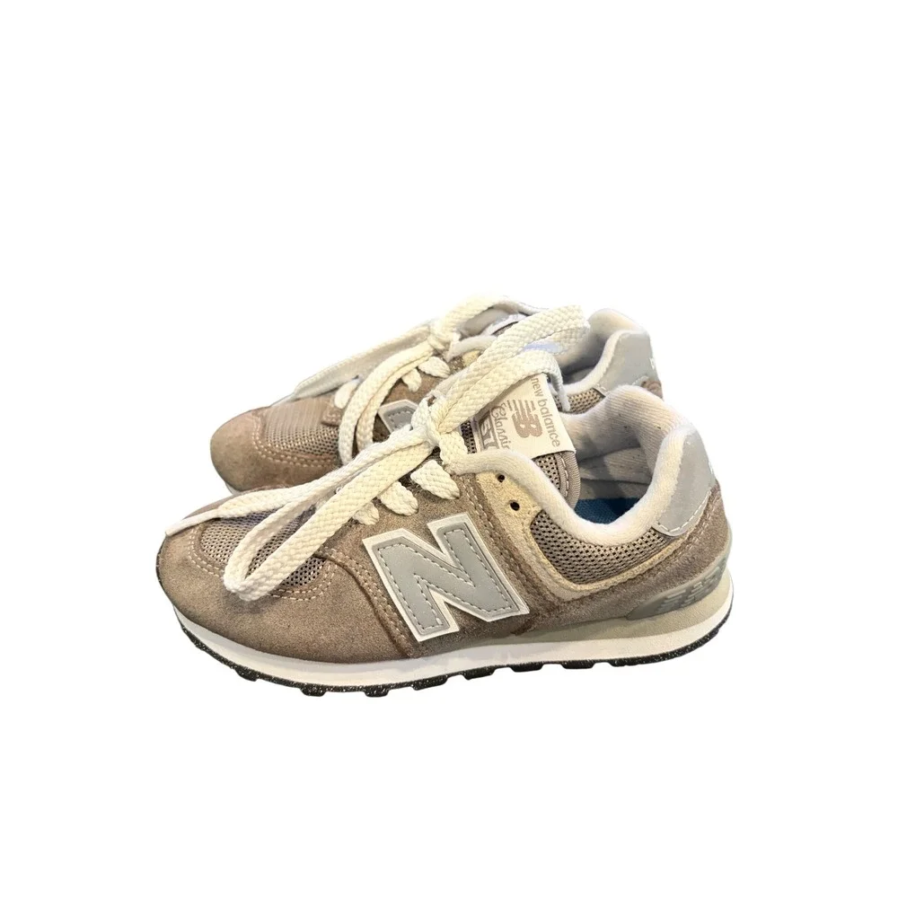 New Balance 574 Boys' Size 11 Gray Suede Mesh Lace-Up Sneakers PC574EVG